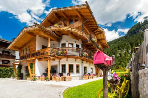 Chalet Vites Mountain Hotel